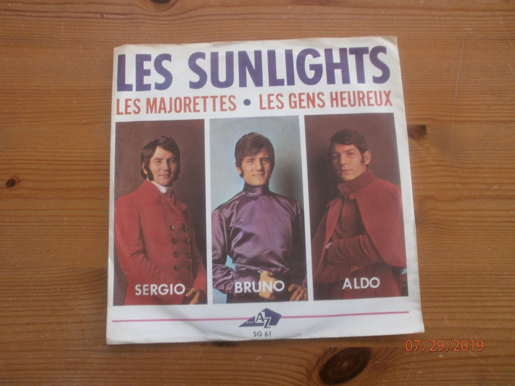 Schallplatten: Les Sunlights "Les Majorettes" 1968 – Gebraucht aus Sempach von Allmusic