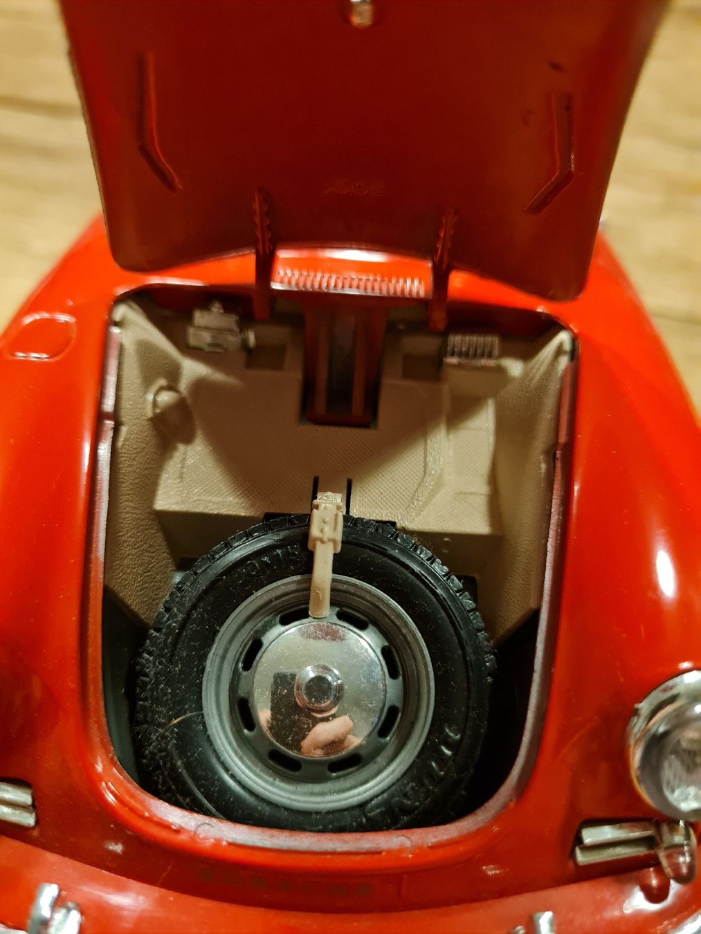 Porsche Modellini d'auto: Porsche 356 B 1961 1/18 – Usato da Würenlos venduto da Dodo7 5