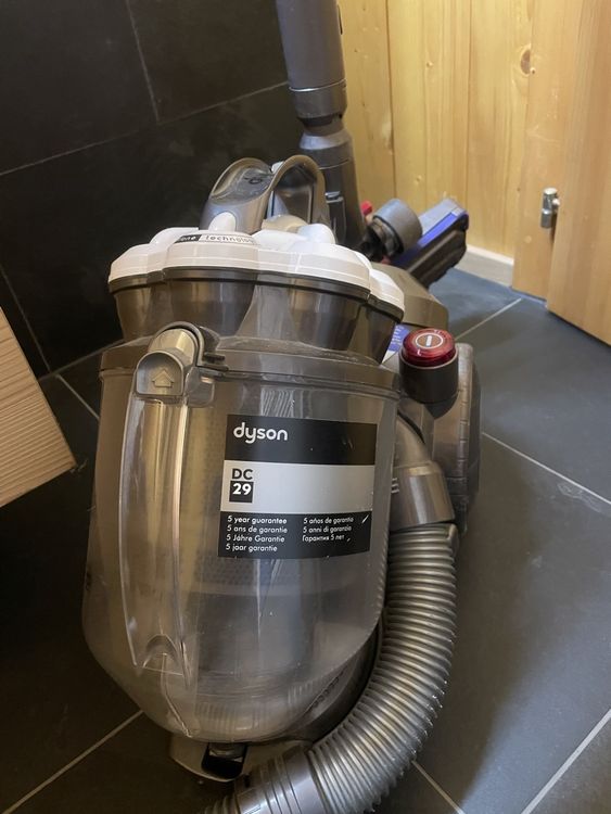 Dyson DC29 | Kaufen auf Ricardo