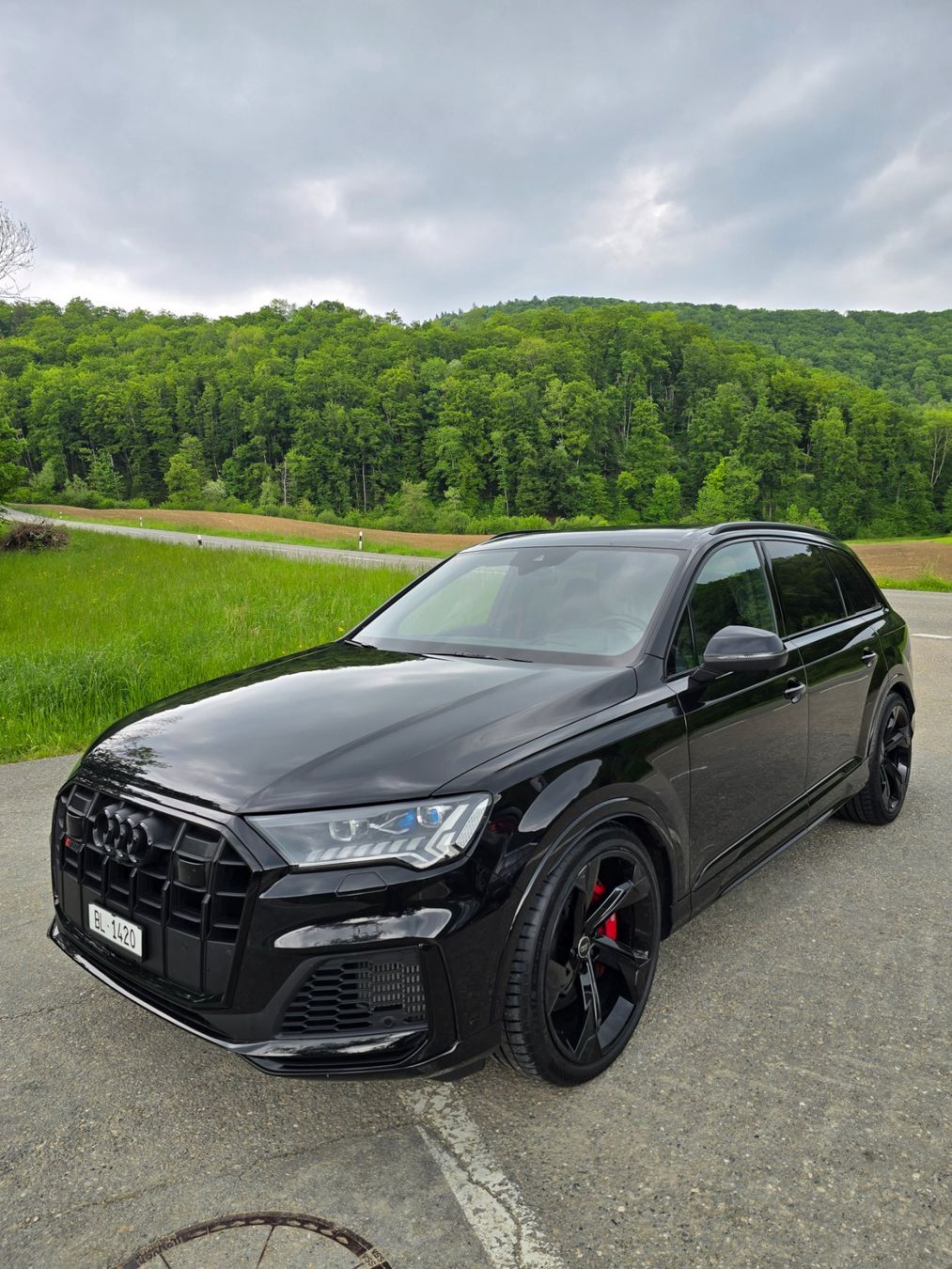 Audi Autos: Audi SQ7, Top Zustand, Leasing 2.9% – Gebraucht aus Rothenfluh von cfb_rf75