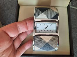 BURBERRY  Damen Uhr neuwertig