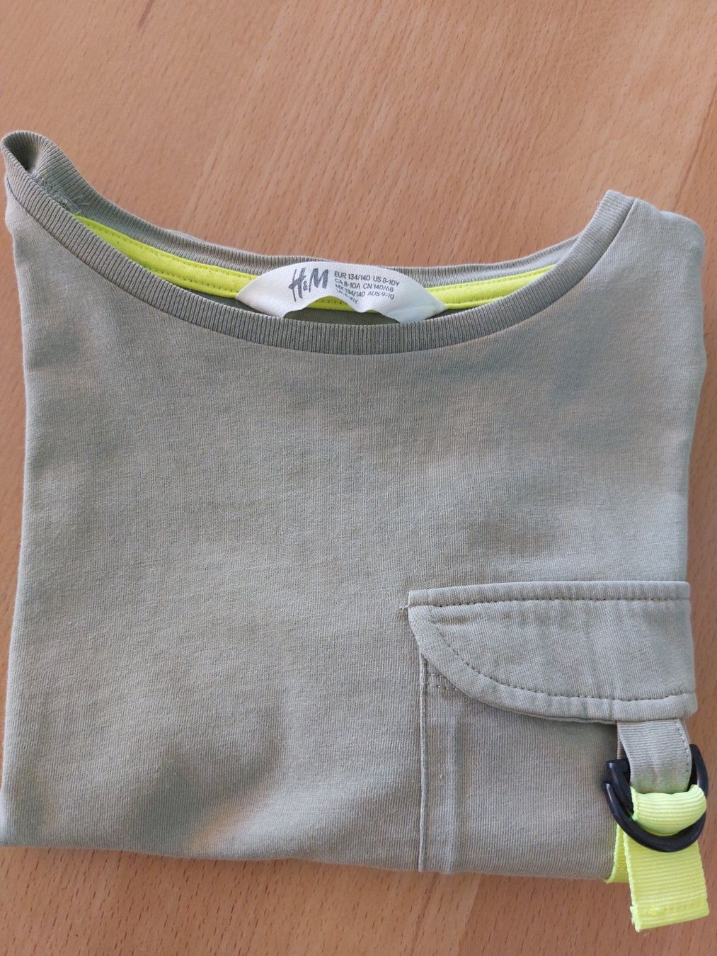 H&M Camicette, T-shirt & Top: T-shirt h&m gr 134/140 – Usato da Delémont venduto da Petitlutin 1