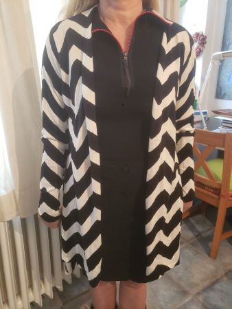 Marc Cain Jacke N3 (38) schwarz weiss Ukraine Spende