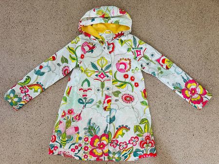 Schöne,leichte Jacke von Room Seven, Gr. 140
