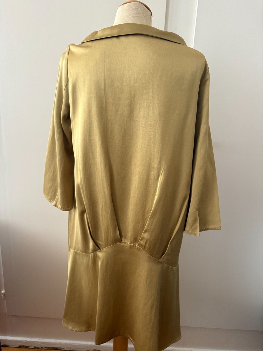 Vestiti: Robe élégante verte jaune – Usato da Le Locle venduto da tchanatakoua 5