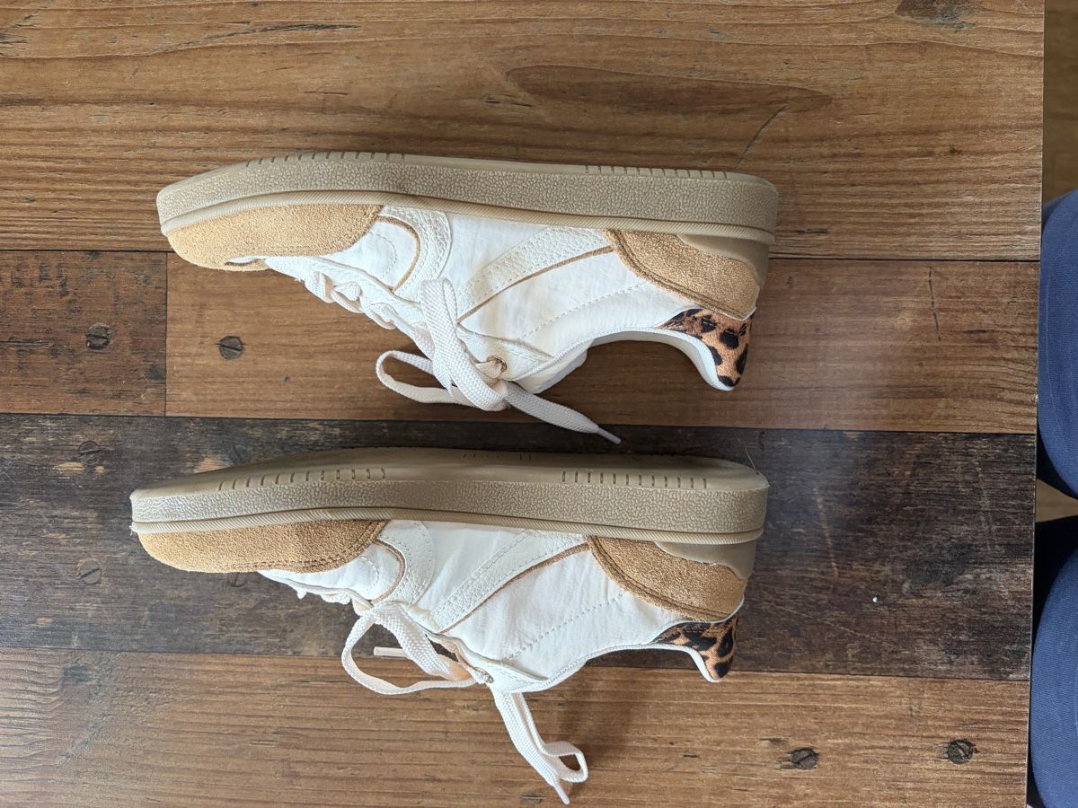 Stradivarius Damenschuhe: Sneakers STRADIVARIUS weiss/beige mit Leo Muster – Neu (gemäss Beschreibung) aus Ebnat-Kappel von Mzottli 6