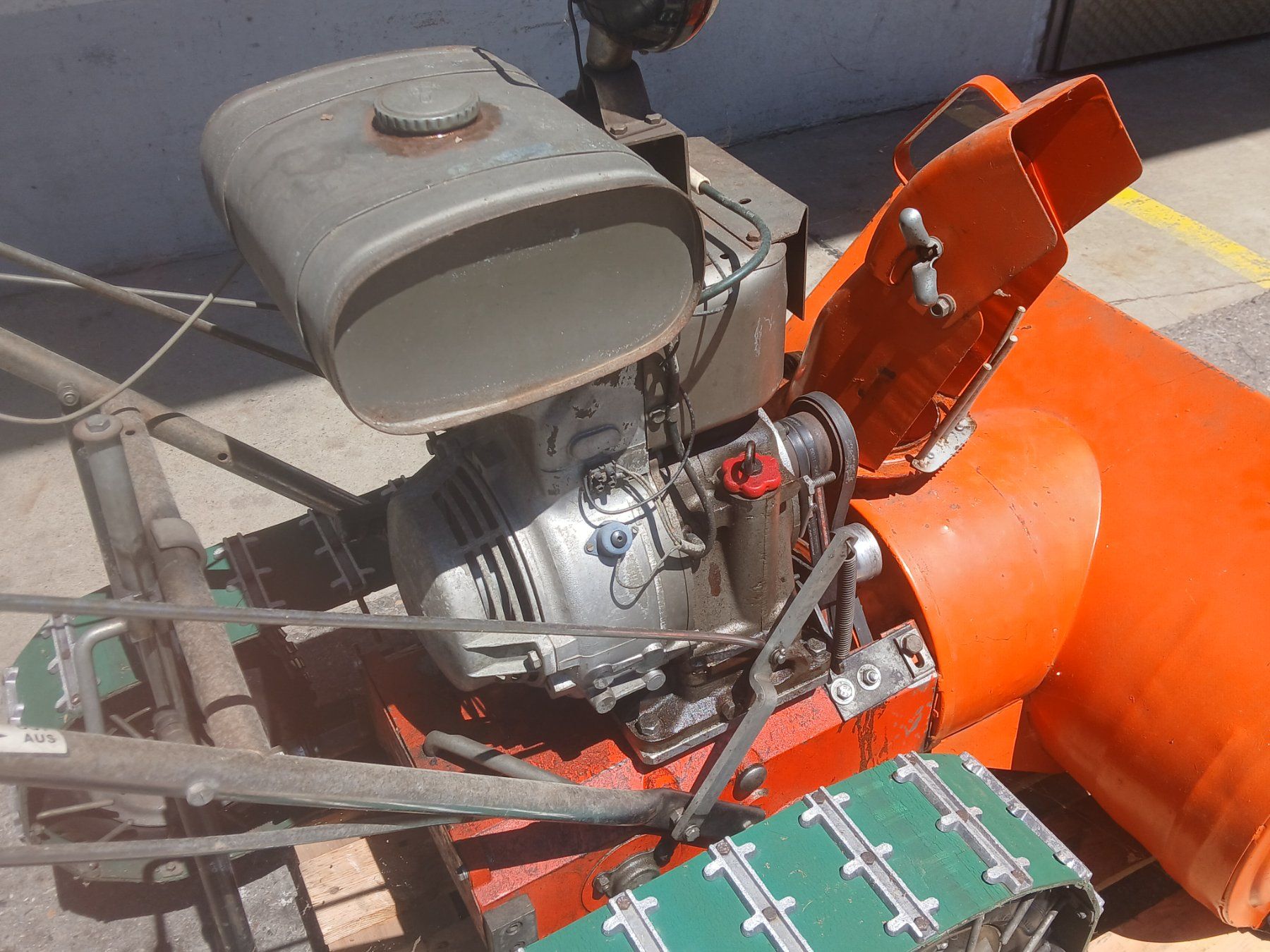 Universal Toutes les machines: Universal Raupen Schneefräse – Défectueux à St. Gallen par BGT02 3
