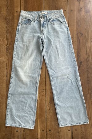 Jean Levi's large décontracté t. 28 bleu clair