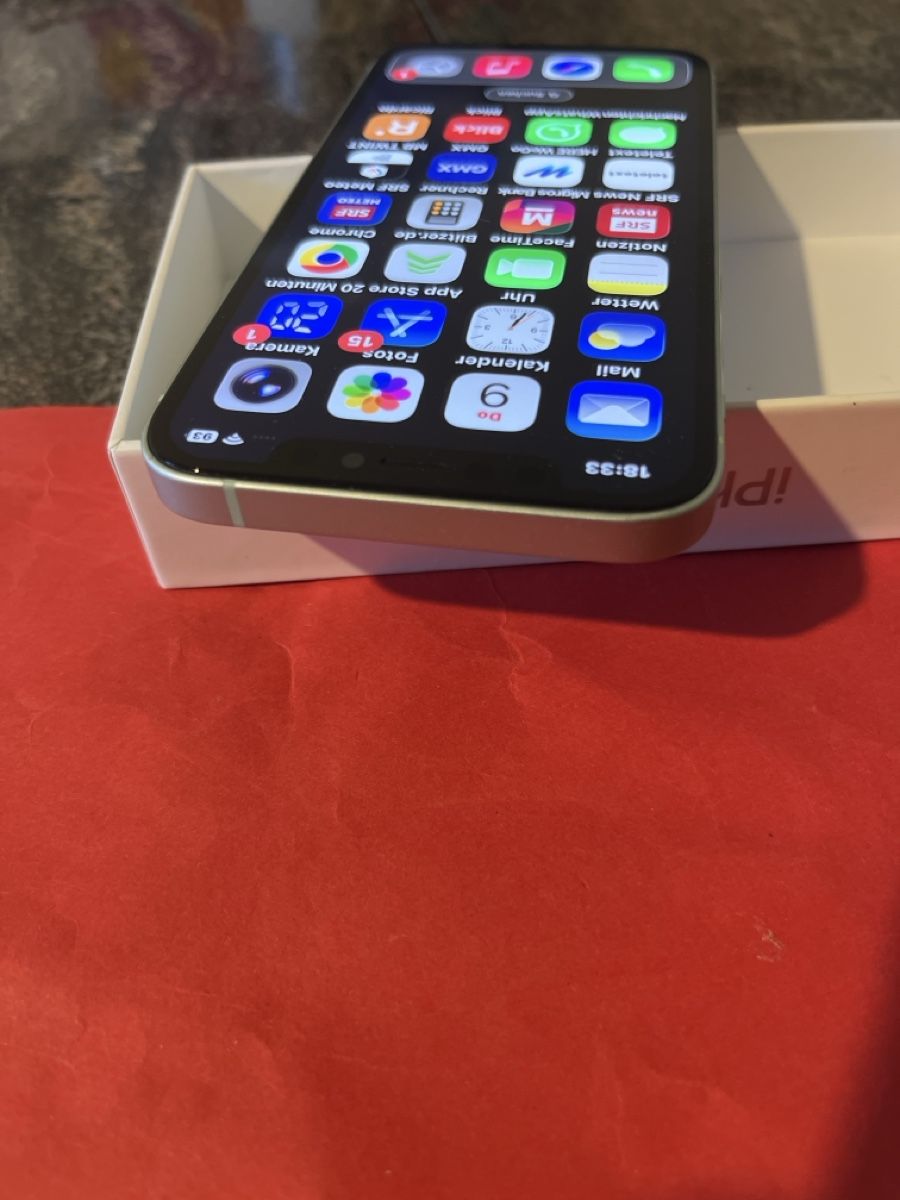 Apple Telefoni cellulari / Smartphones: IPHONE 12 64GB KEINE ICLOUD SPERRE – Usato da winterthur venduto da WINTERTHUR53 6