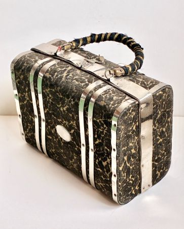 Kleine Vintage Koffer-Handtasche aus Samt und Metall