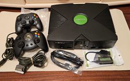 Microsoft Xbox Classic Konsole mit 2 Controllern gebraucht