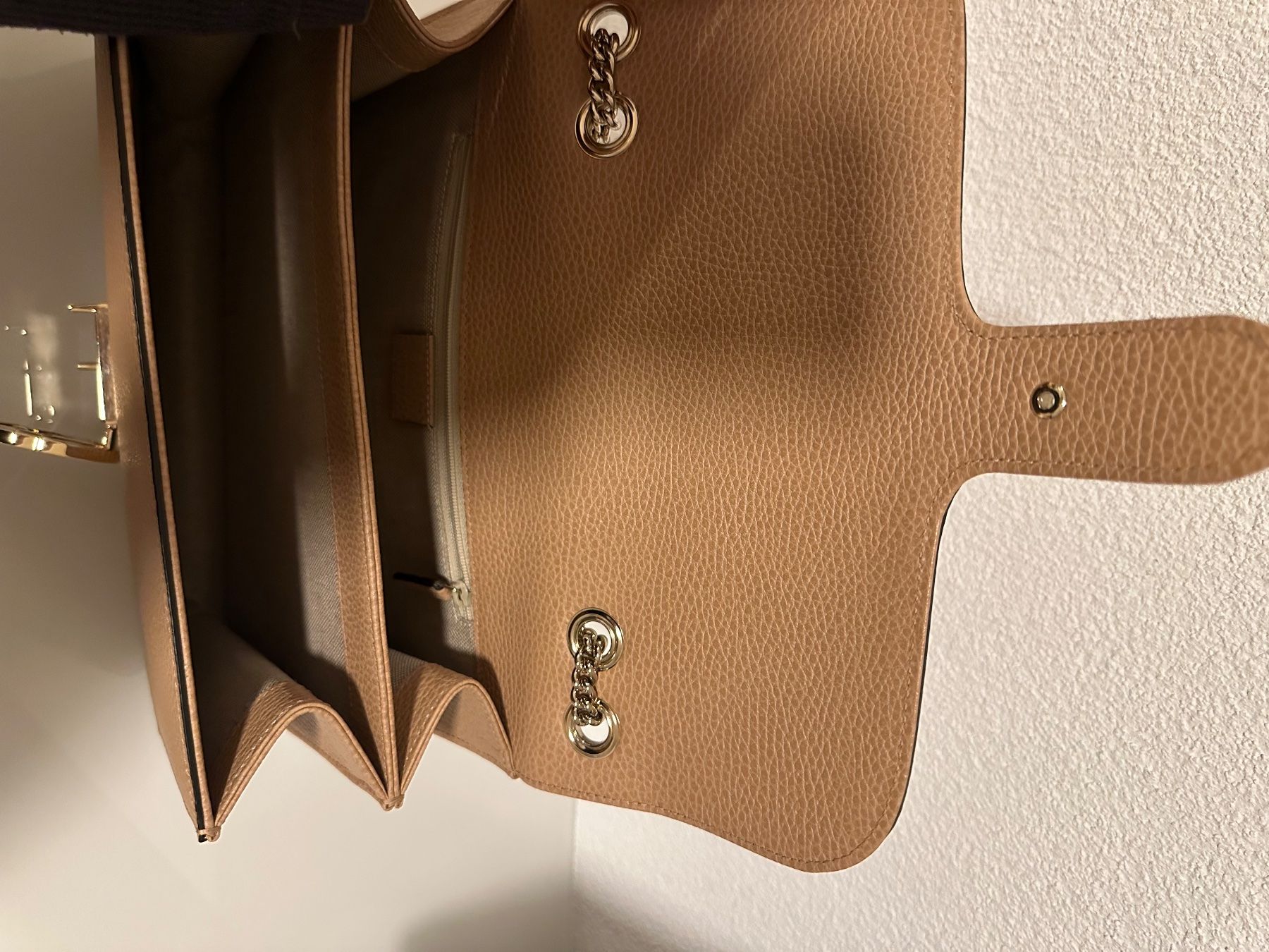 Gucci Taschen für Damen: Gucci Interlocking Bag, Beige, Top Zustand – Gebraucht aus Glattpark(Opfikon) von Sueheyla 2