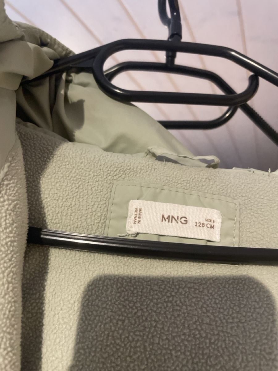 Mango Giacche & Cappotti: Winterjacke von Mango, Grösse 128 – Usato da Bettwil venduto da Zneb84 2
