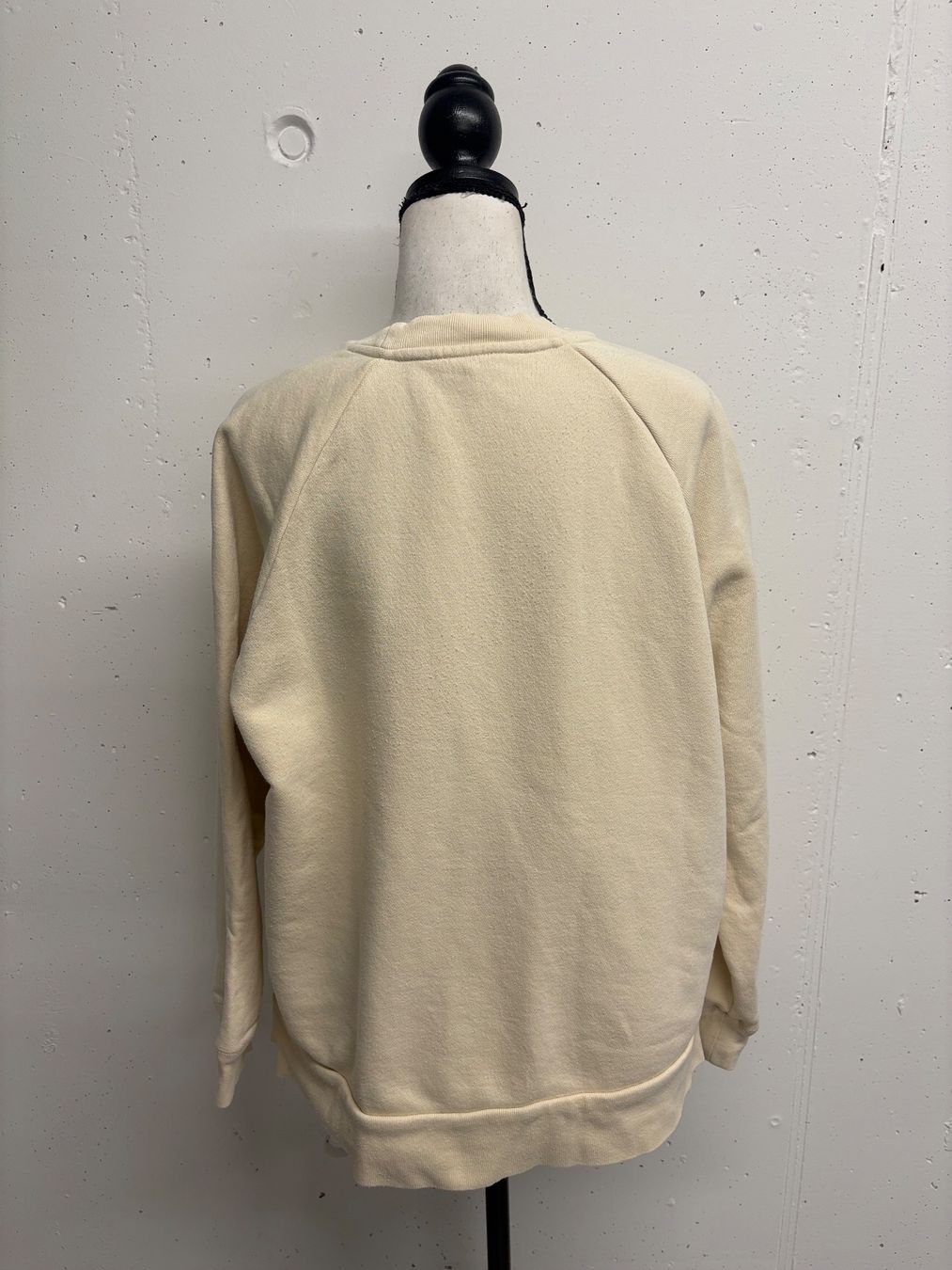 Maglioni & Felpe: JOSEPH Sweatshirt Gr. L creme Baumwolle Knot Pullover – Usato da Regensdorf venduto da sec_l5cr 4