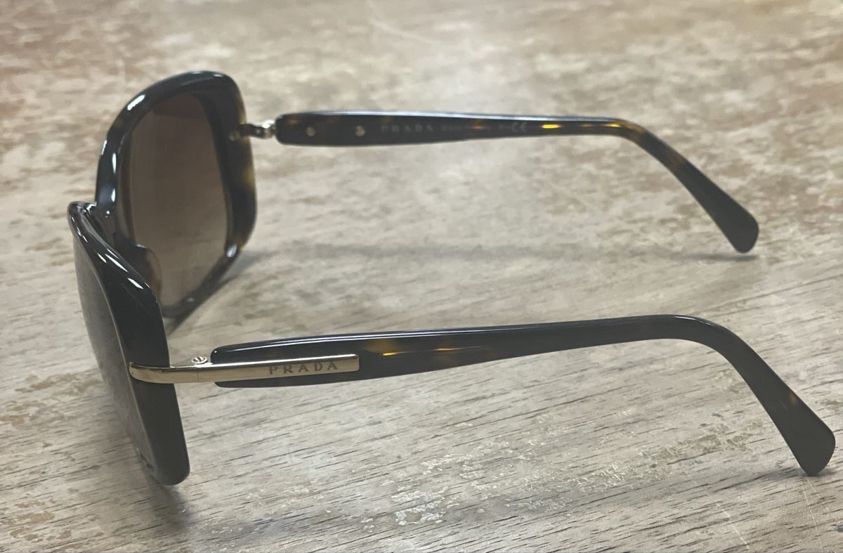 Prada Brillen & Gläser: Prada Sonnenbrille – Gebraucht aus Schaffhausen von marakesch41 2