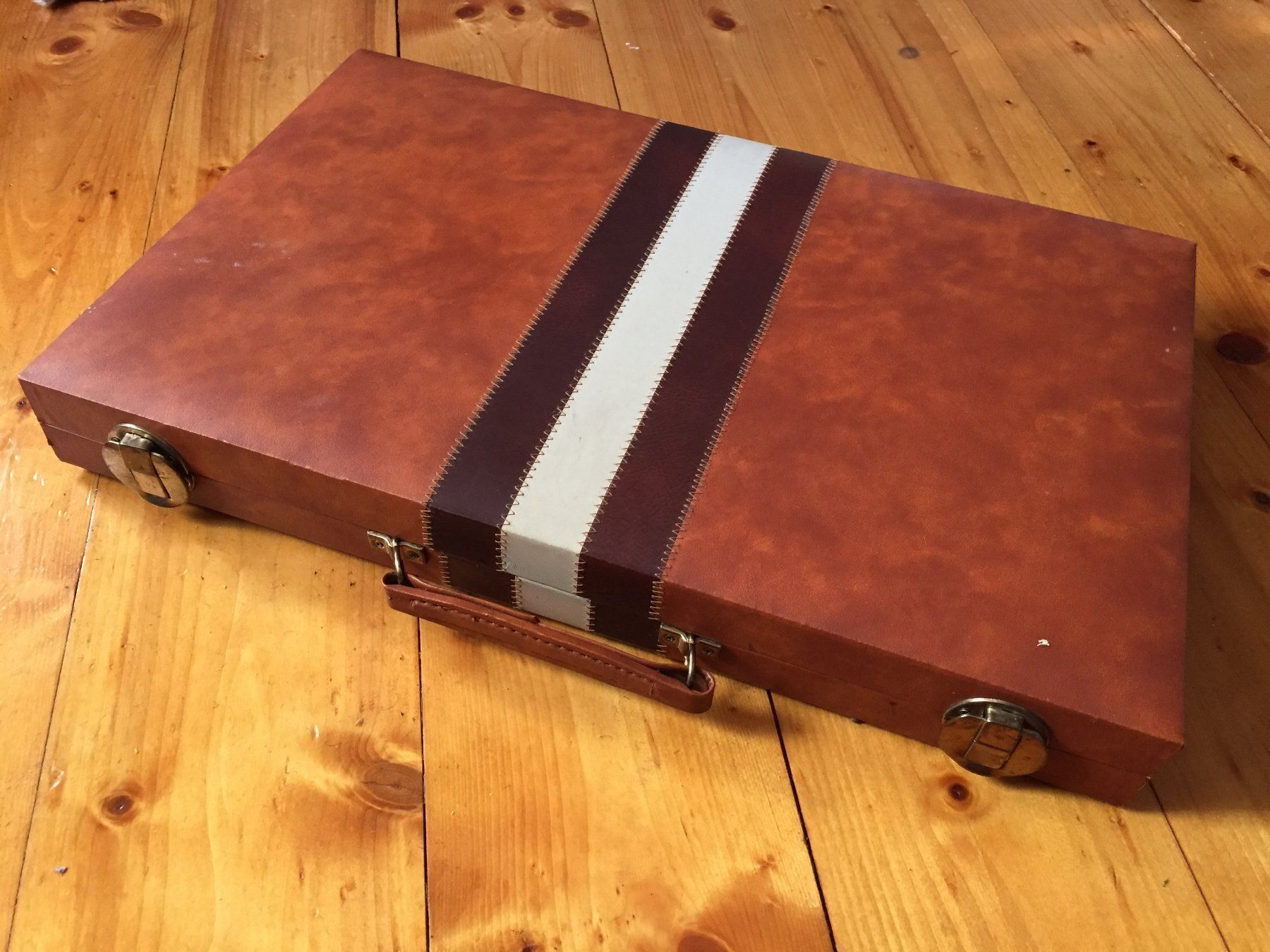 Giochi: Backgammonspiel Koffer & Bakelit Steinen – Usato da Schaffhausen venduto da vintageville 9