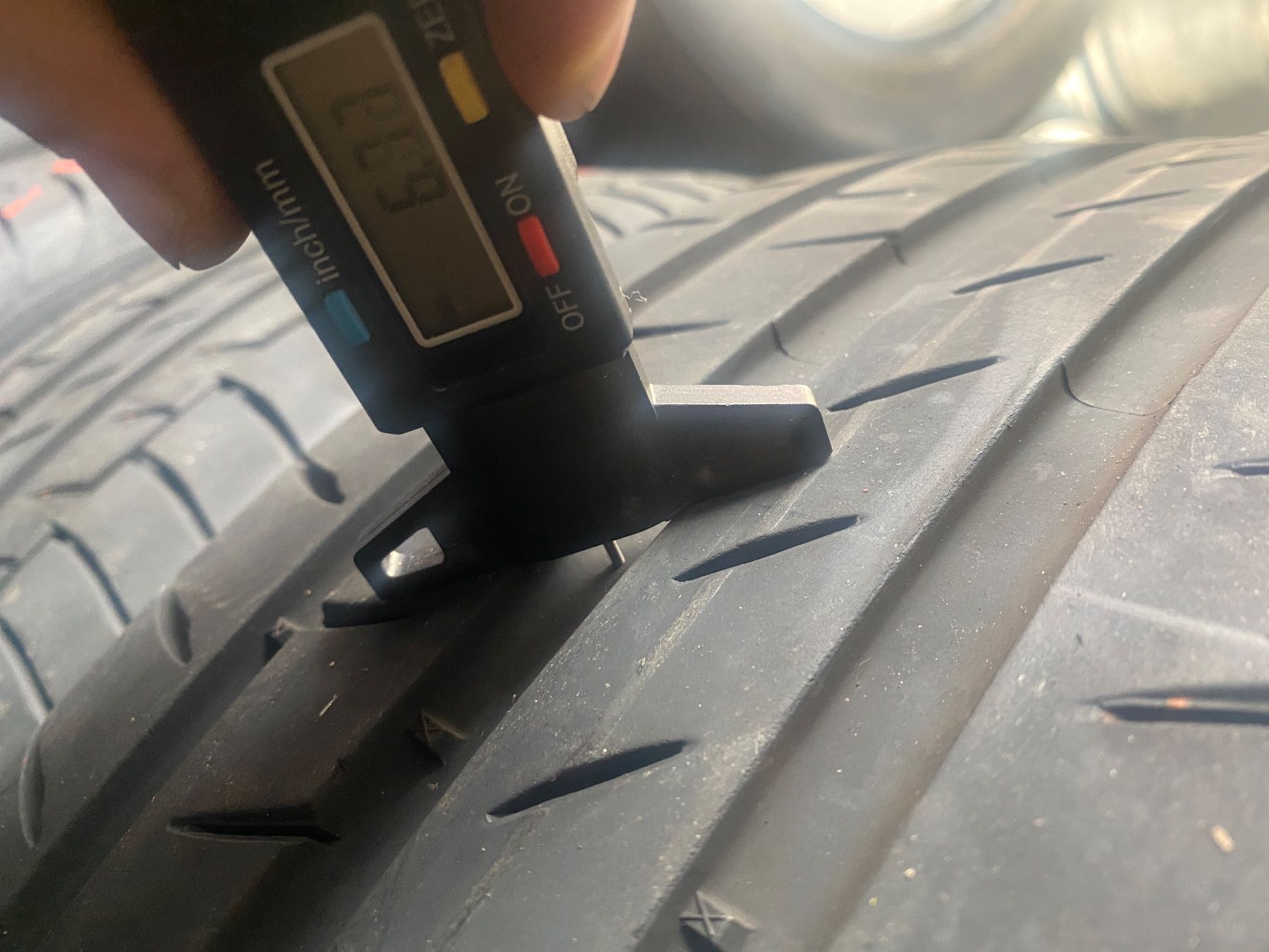 Continental Pneumatici & Ruote complete: 245/45R20 – Usato da Widen venduto da Dinero02 7