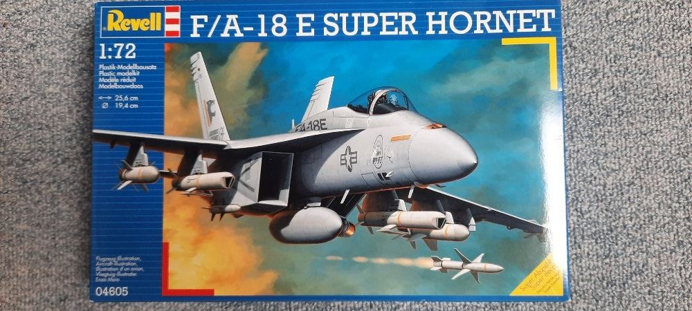 Revell Kit di modellismo & Modellini statici: Modellbausatz von Revell – Usato da Wichtrach venduto da akrl