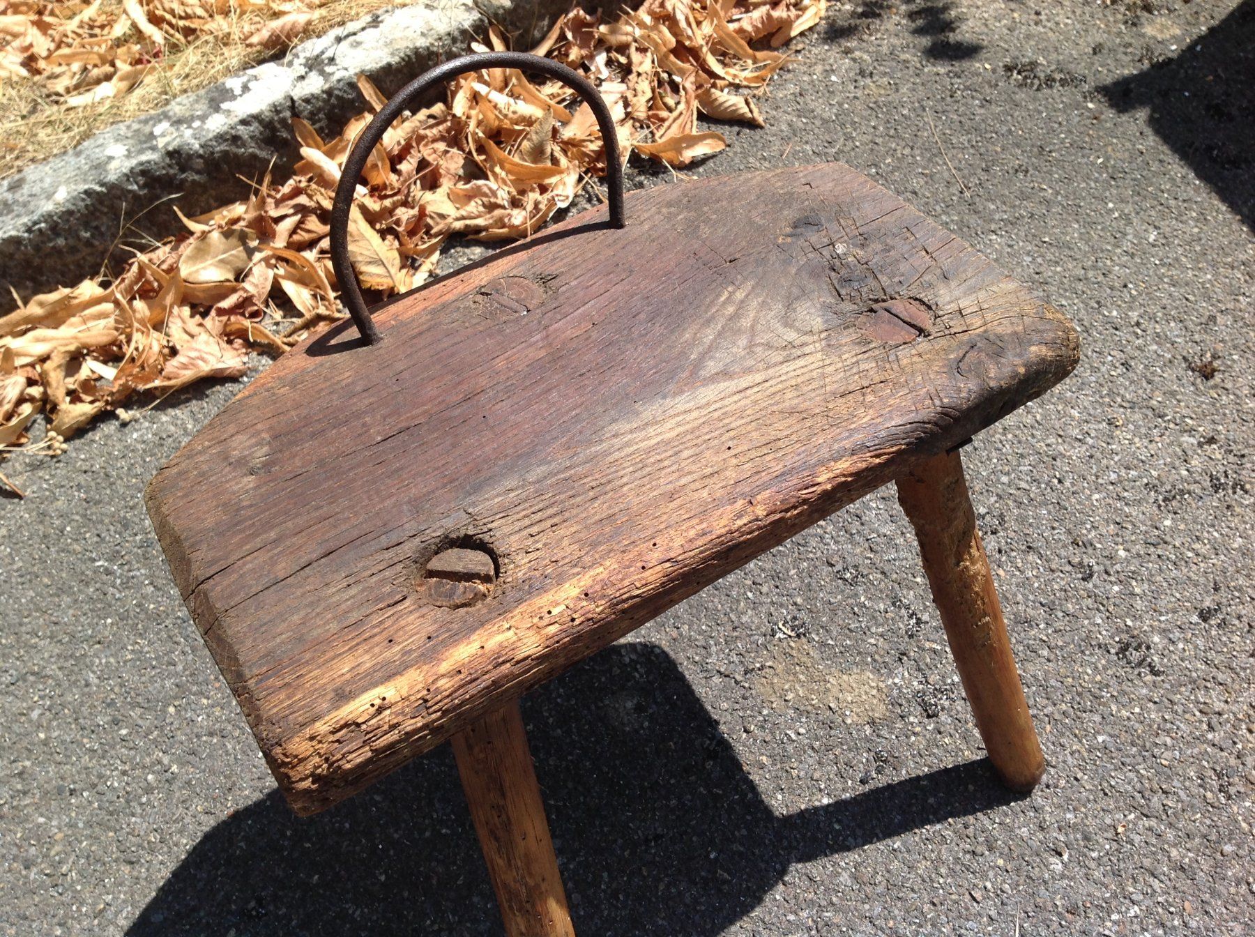 Sgabelli: hocker vintage tabouret Brutalist - anthroposophische hocker – Usato da Vuiteboeuf venduto da broticaire 1