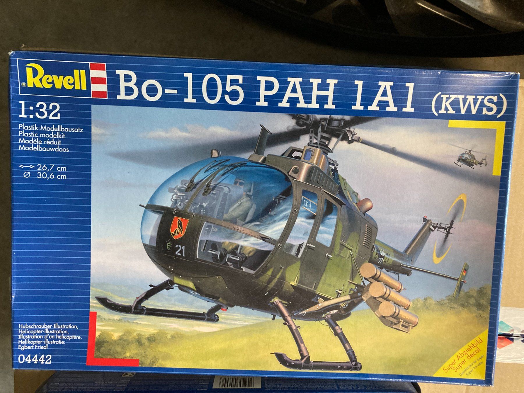 Revell Kit di modellismo & Modellini statici: Flugzeug Plastikbausatz – Nuovo (secondo la descrizione) da Frauenfeld venduto da oli_hy8j