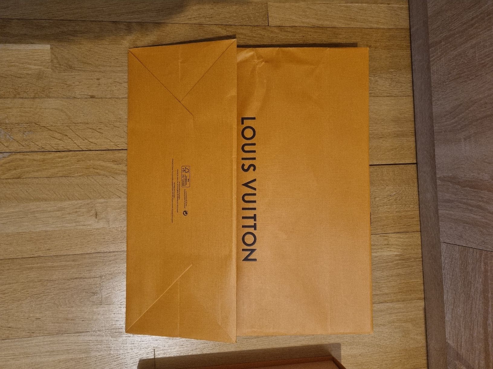 Louis Vuitton Sonstige Dekorationen & Accessoires: Louis Vuitton box set - Box + Bag + Card – Gebraucht aus Genève von dge_geneva 5
