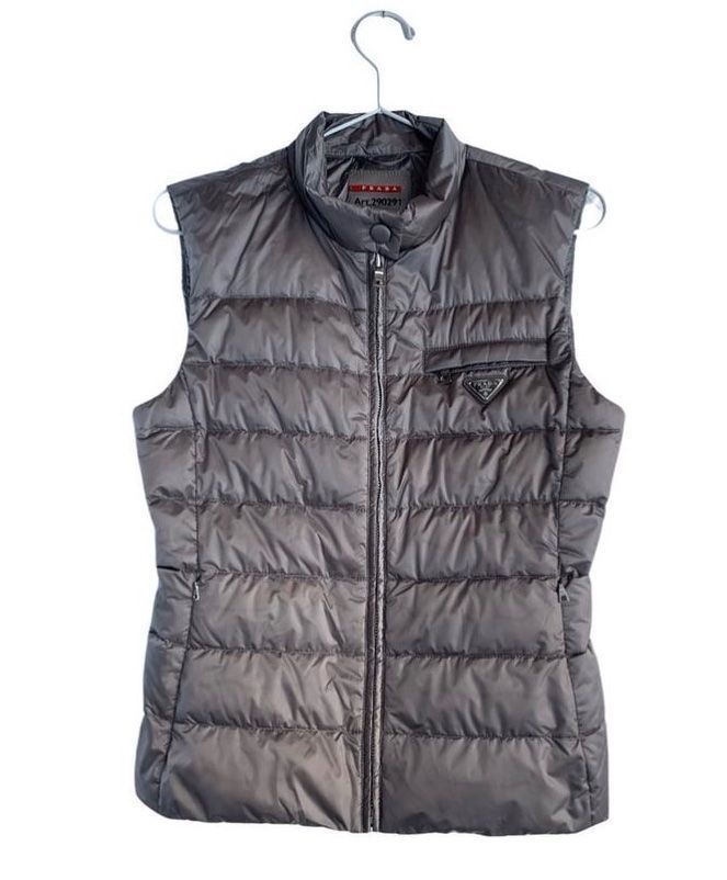 Prada Gilets & Westen: original Prada vest – Neu (gemäss Beschreibung) aus Chur von valico
