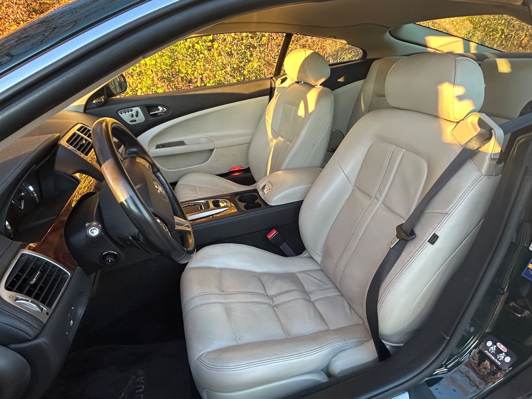 Jaguar Automobili: JAGUAR XK 4.2 – Usato da Savièse venduto da mal_w8m2 5