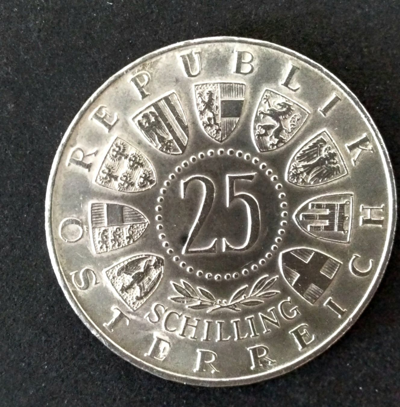 Tutti le monete: 25 schilling Mozart Austria 1956 argento – Usato da Locarno venduto da Muzio