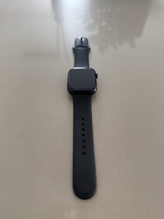Smartwatch: Apple Watch Series 8 – D'occasion à Affoltern am Albis par MarkoCCN 1