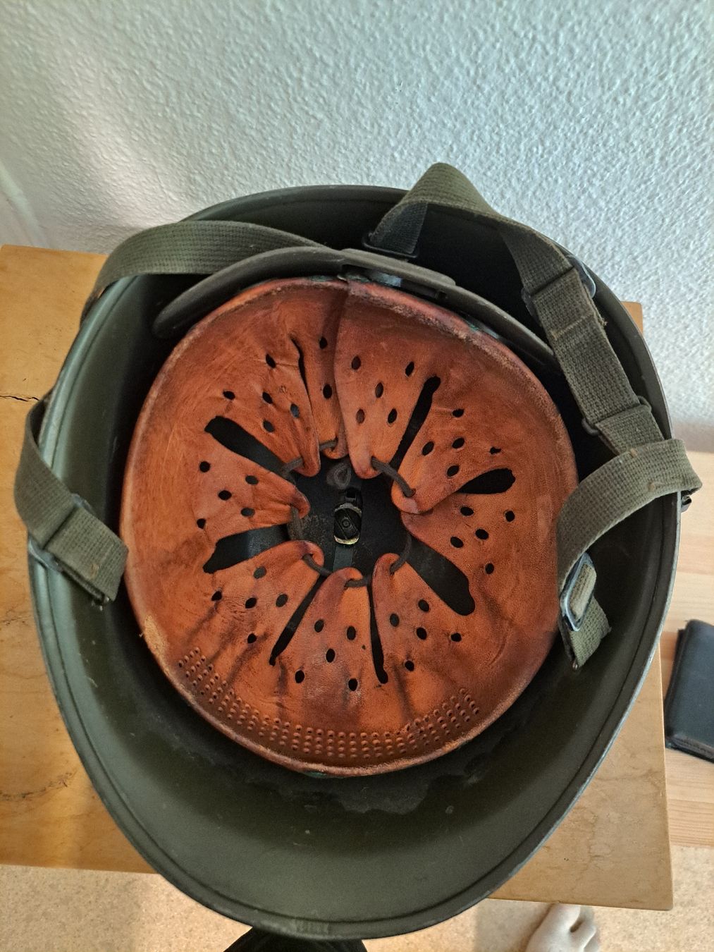 Uniformi & Effetti personali: Bundeswehr Helm – Usato da Zürich venduto da TheRuven 2