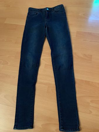 Joli jeans Lévis 720 super skinny taille xs ou 34