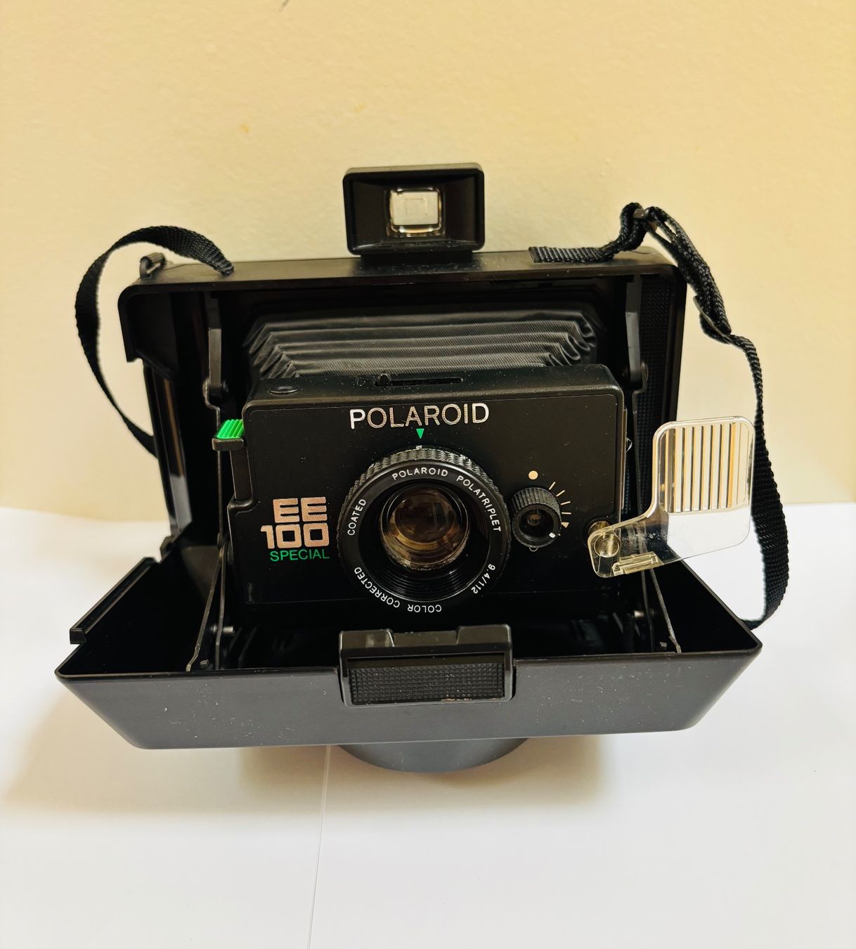 Polaroid Fotocamera: Polaroid EE100 Special – Usato da Zofingen venduto da Justizia_01 1