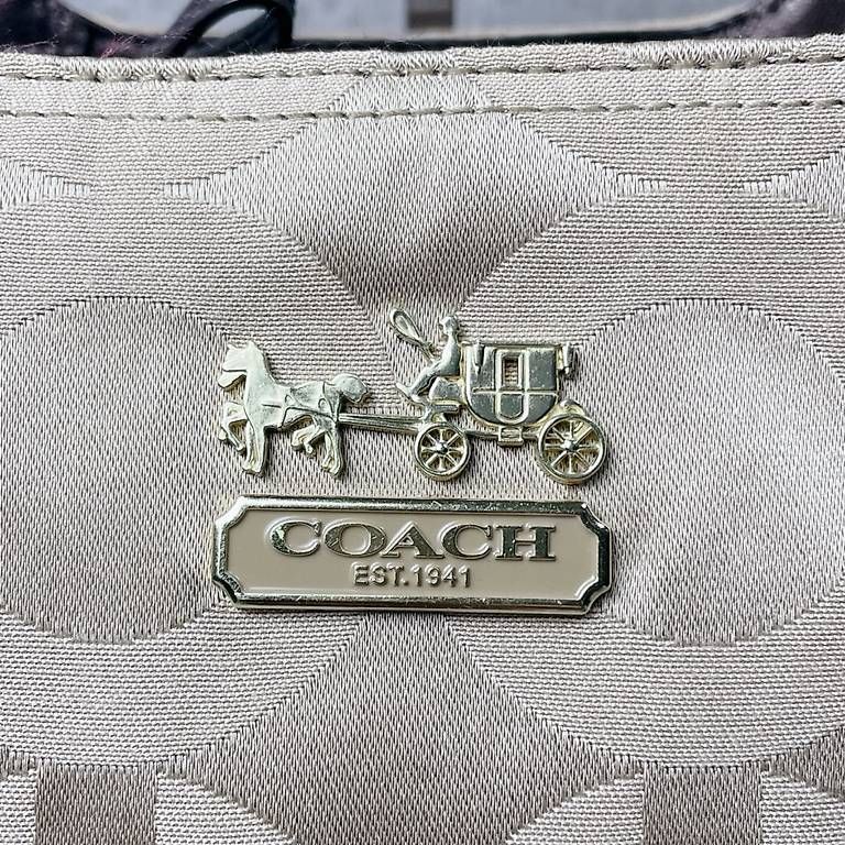 Taschen für Damen: Coach Signature Tasche – Neu und originalverpackt aus Regensdorf von Anna.s.45 3