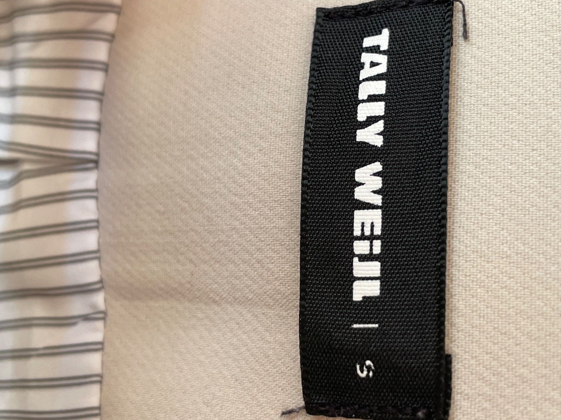 Tally Weijl Jacken: ALLES RAUS Kurzer Blazer beige – Gebraucht aus Kloten von simones.thriftshop 5