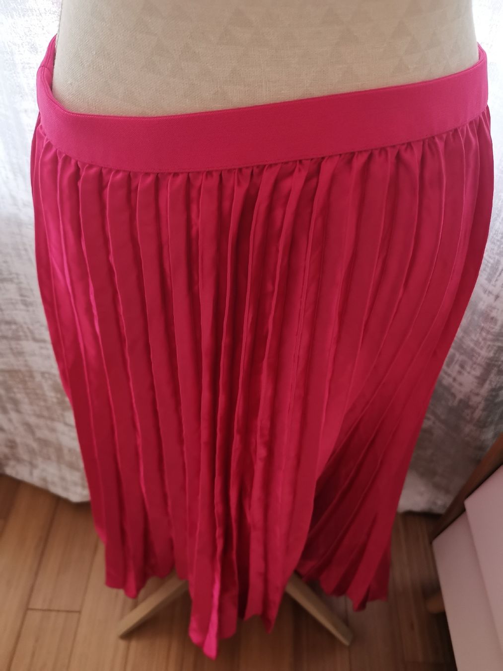 Röcke: Jupe satin fushia – Neu (gemäss Beschreibung) aus Brügg BE von Angel2300 1