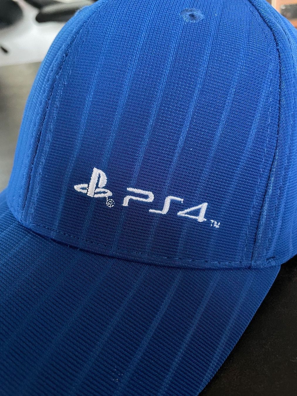 Copricapi, berretti & cappellini: Casquette Playstation 4 – Usato da Vallamand venduto da Bricbracbroc82 2
