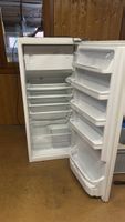 ZUG Einbau-Kühlschrank mit kleinem Gefrierfach 