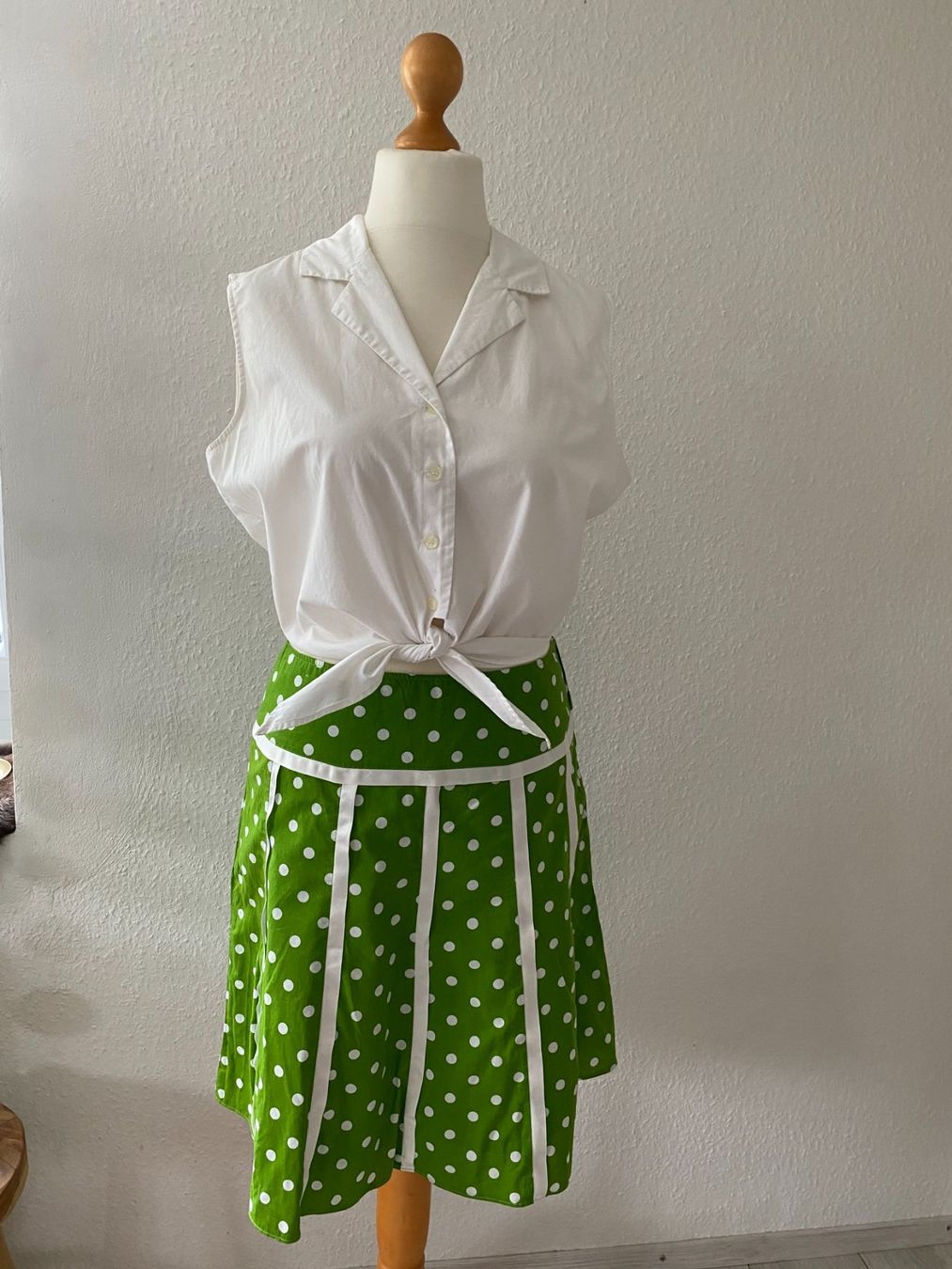 H&M Camicette: Bluse in weiß,   Gr. 42 – Usato da Stetten SH venduto da bijoux18
