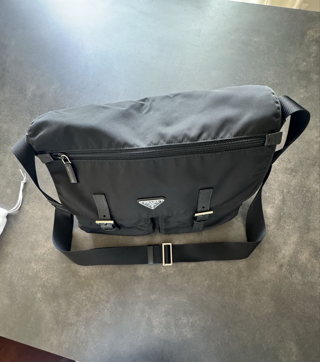Prada Taschen: Shoulder Bag PRADA – Gebraucht aus Coppet von Apicius1 2