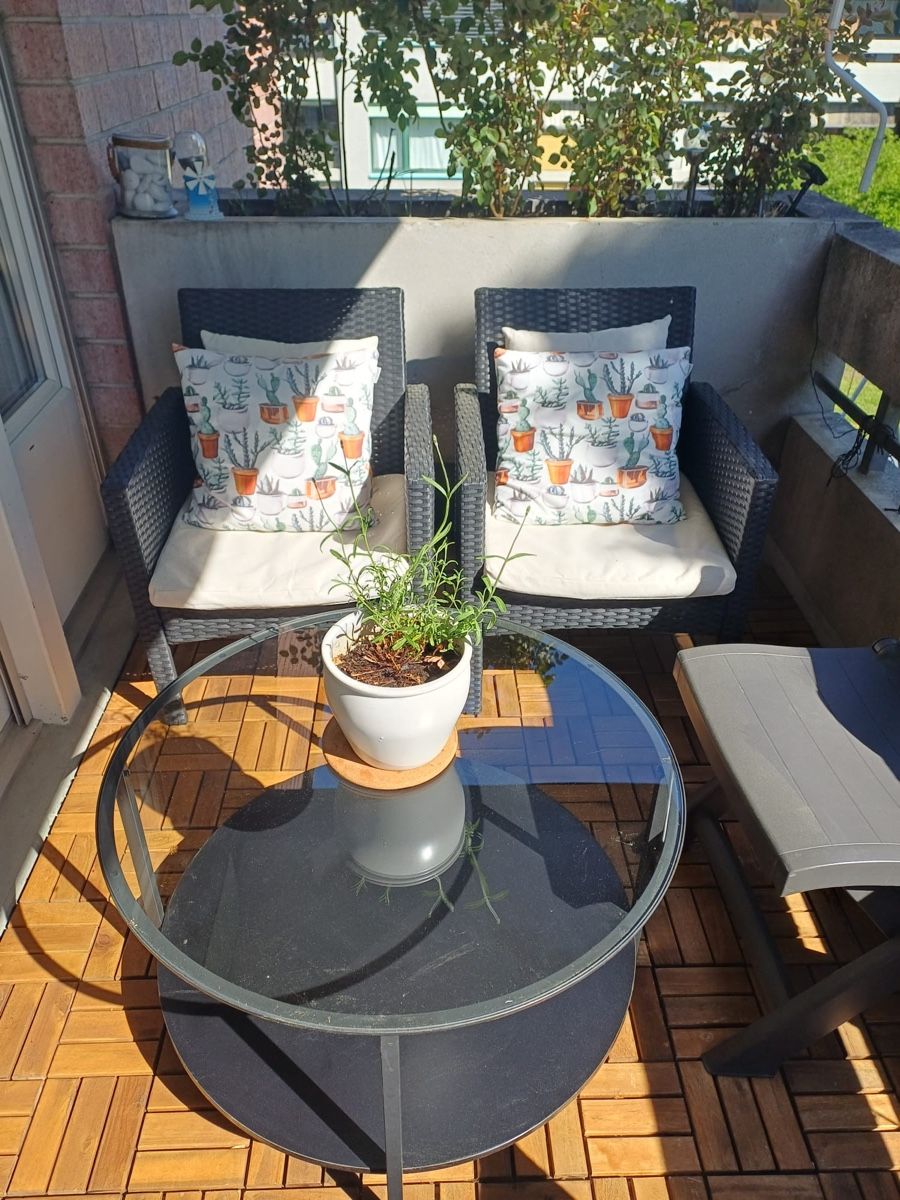 Set di tavolo e panche: Balkon/Garten Set – Usato da Reinach BL venduto da kor_s6mj 2