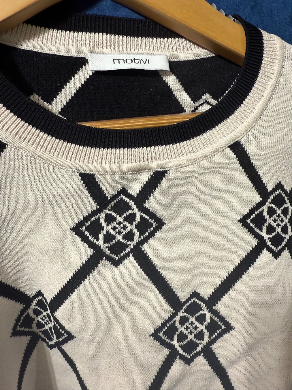 Maglioni & Felpe: Motivi Sommer Strickpullover, Grösse M, Neuwertig! – Usato da Winterthur venduto da Lumi11 1