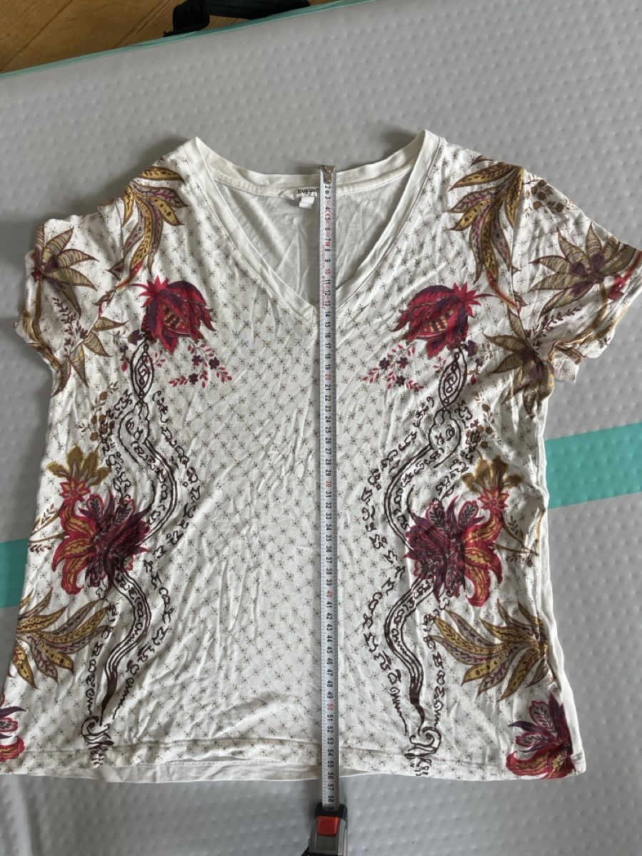 Desigual T-Shirts: Desigual Shirt, S/M – Gebraucht aus Solothurn von Bobesch08 5