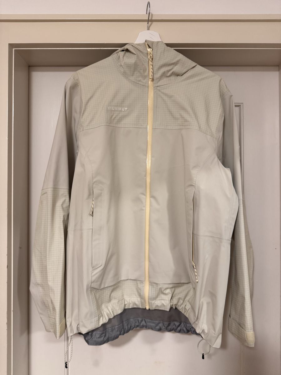 Mammut Vestes: Mammut Ducan Guide HS Hooded Jacket – Neuf (Voir description) à Schaffhausen par jana._sarina