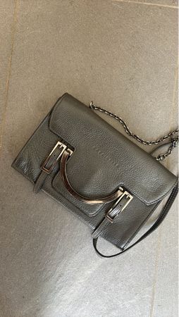Coccinelle Handtasche Leder mit Kette guter Zustand