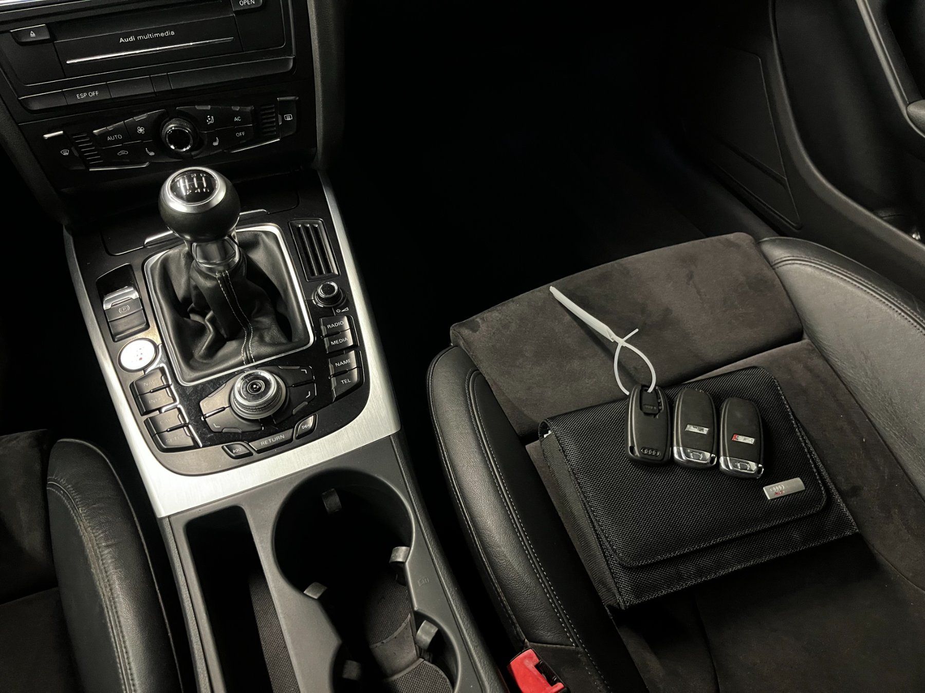 Audi Autos: AUDI S4 Handschalter kombi – D'occasion à Zürich par TOP_KAUF 8