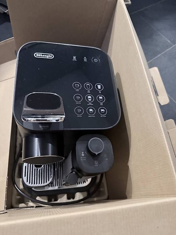 Macchine per caffè & Macchine per espresso: Nespresso Gran Lattissima – Usato da Bern venduto da Adrian_Schenk94 1
