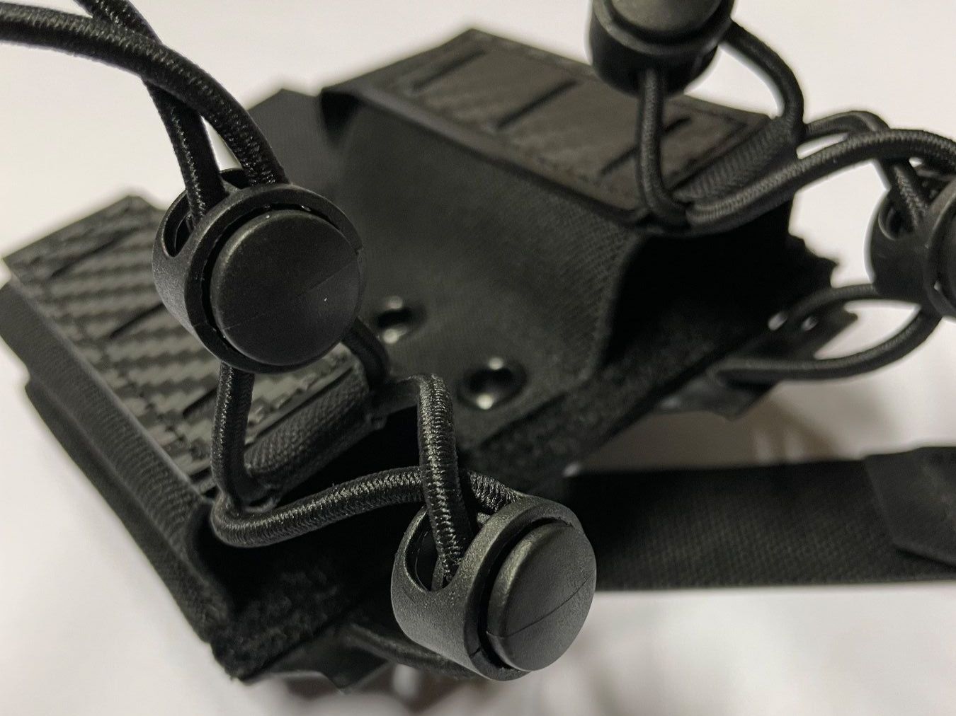 Schützensport: Doppel-Magazinholster schwarz – Neu (gemäss Beschreibung) aus Wangen SZ von Bloomberg2 1