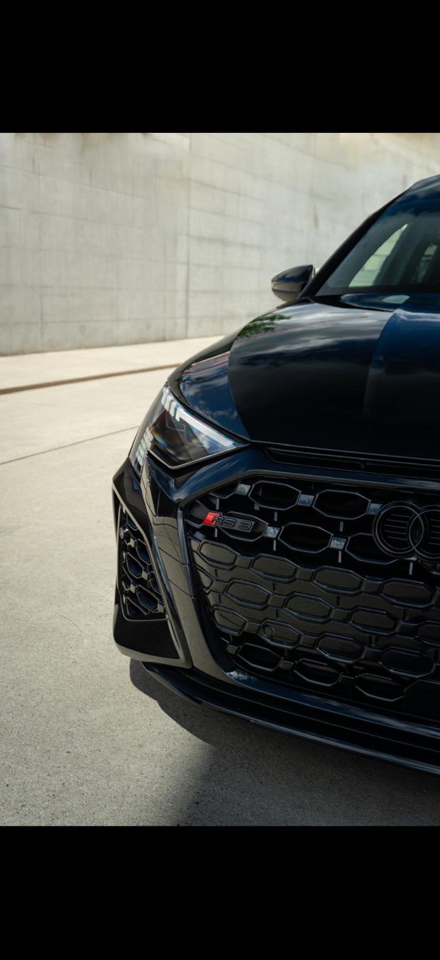 Audi Autos: Audi RS3 Sedan – D'occasion à Aarau Rohr par AlainZ 1