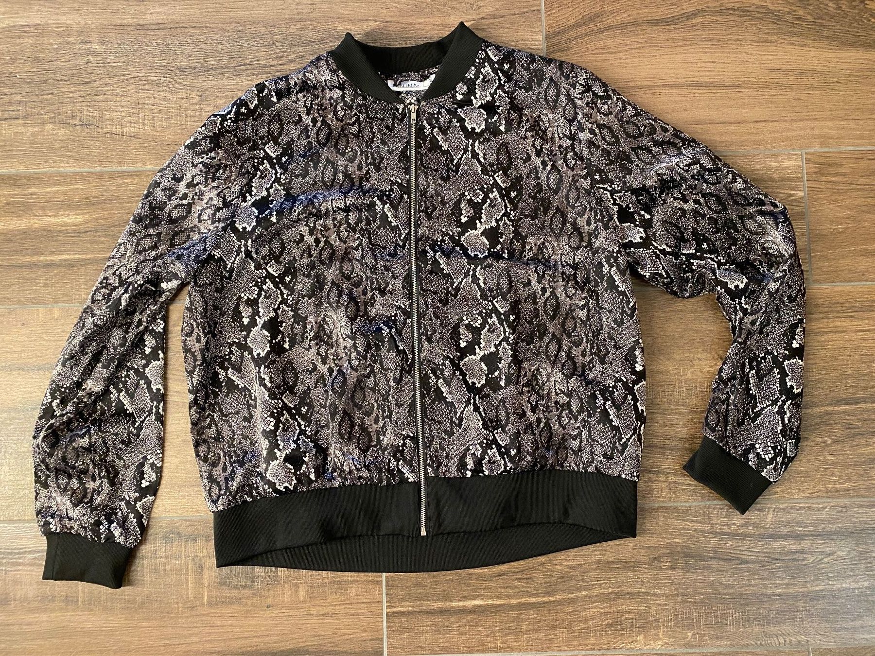 Giacche: Janina Blouson / leichte Jacke Schlangenmuster Gr. 42 – Usato da Pratteln venduto da a23_j2gs 4