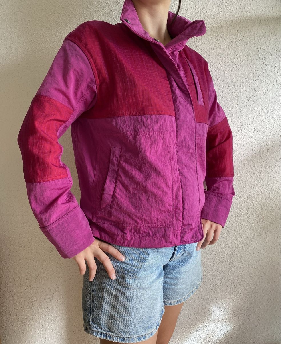 Lululemon Giacche: Lululemon rain jacket S/M – Nuovo (secondo la descrizione) da Bonstetten venduto da anv_5xmw